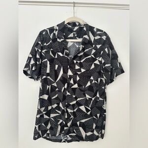 IKKS Men Slim Fit Shirt Black White Abstract Geometric Print Size M